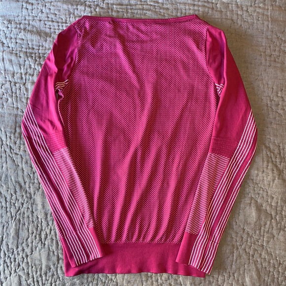 Nike Dri-Fit Long Sleeve - Picture 3 of 3